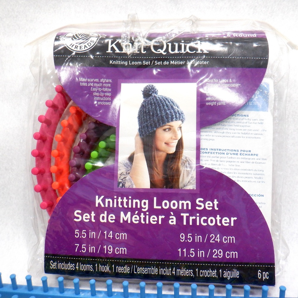 Loops & Threads Knit Quick Round Knitting Loom Set - Picture 4 of 8